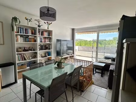 t3 avec terrasse + piscine + parking à ruoms ☀️