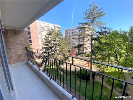 appartement 4 pièces 80 m²