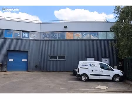 local d'activités / entrepôt  522 m²