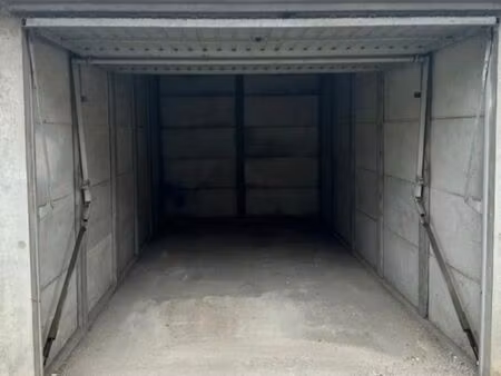 particulier loue garage