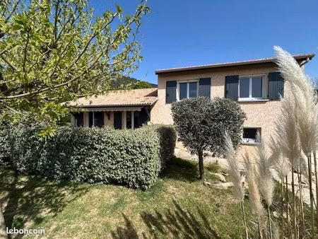 maison 6 pièces 97 m²