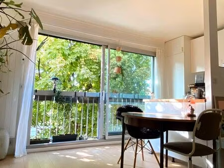 loue appartement d'architecte rénové et ultra-équipé aux lilas -dispo le 2 juin-