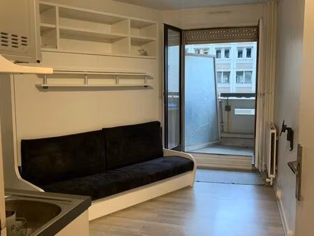 loue studio meublé 17m2 pré saint gervais