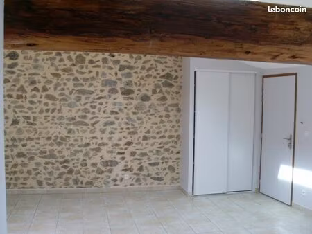 à mauves à louer f4 lumineux avec vue dégagée  entièrement rénové  proche école