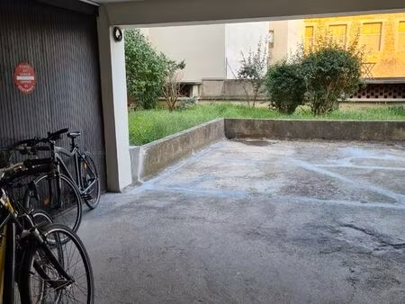 location parking montreuil