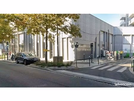 place de parking de copropriété