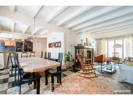 maison 7 pièces 225 m²