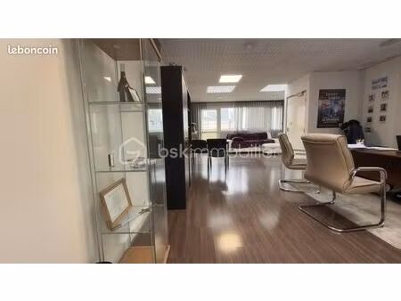 bureau 290 m²