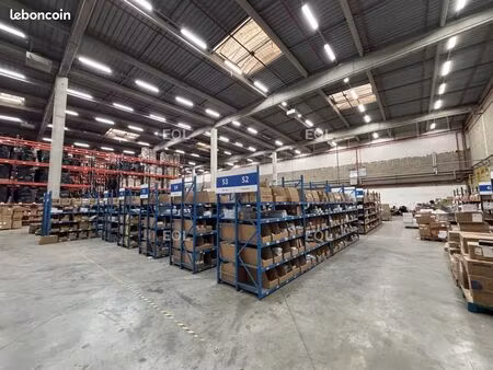 local logistique 5 914 m²