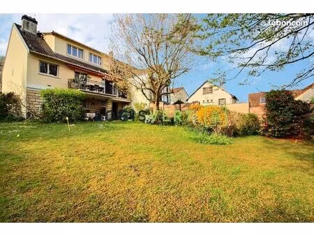 maison 6 pièces 137 m²