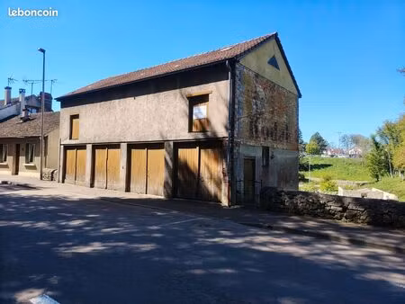 atelier / local 150m² + terrain 1200m² — avallon centre  hors abf