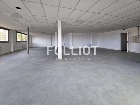vente bureaux et commerces à douvres-la-délivrande (14440) : à vendre / 60m² douvres-la-dé