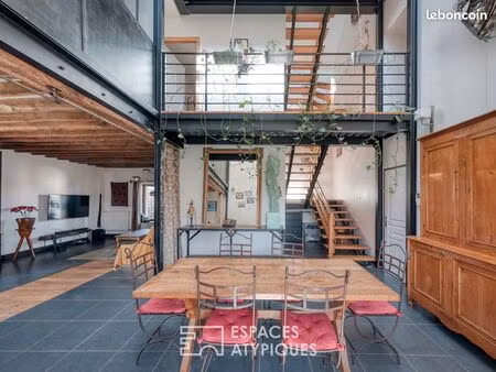 maison 8 pièces 235 m²