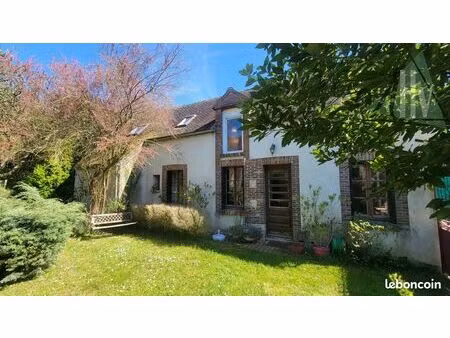 maison de village 2 pièces 82 m²