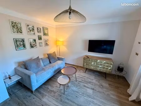 t2 rénové à louer à l’année - sartène