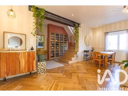 maison 6 pièces 160 m²