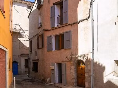 maison 3 pièces 136 m²