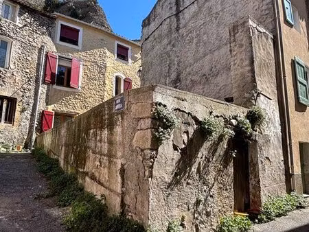 maison de village à rebâtir