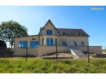 maison individuelle avec piscine