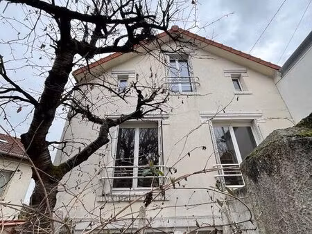 maison de ville 5 pièces 90 m²