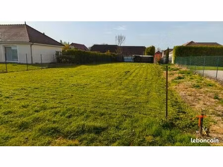 terrain à bâtir de 548 m²