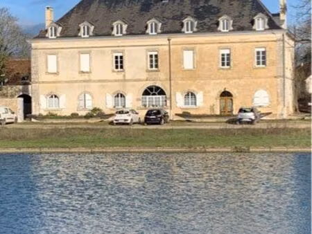 f4 à côté de flogny la chapelle