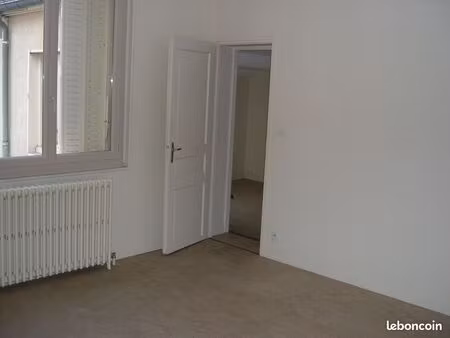 appartement f3 sens