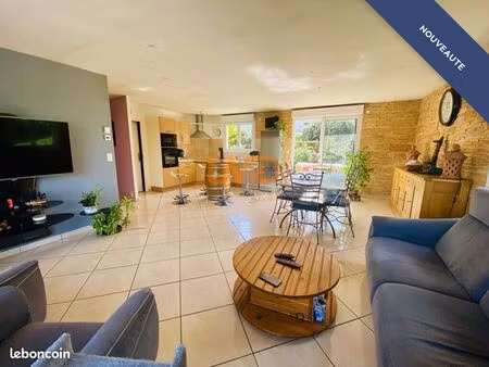 maison 7 pièces 130 m²