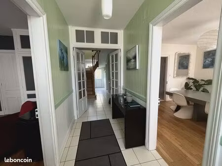 maison de maître - centre ville + terrain-proche lac