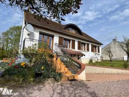 maison 6 pièces 142 m²