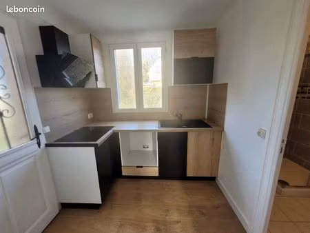 appartement 2 pièces rénové avec balcon – 33 m²