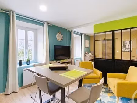 très joli f2 proche parc