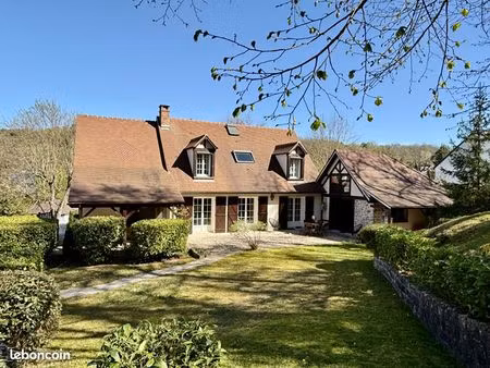 propriété 7 pièces 207 m²