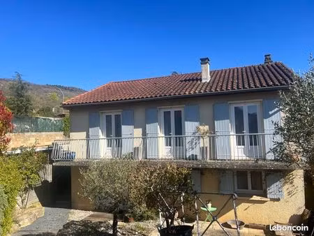 maison 3 chambres 140 m2