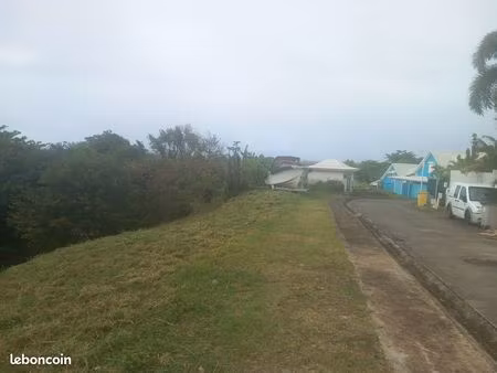 terrain pont café ste luce