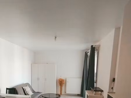 ? à louer – grand studio 30 m² – juvisy-sur-orge (plateaux)