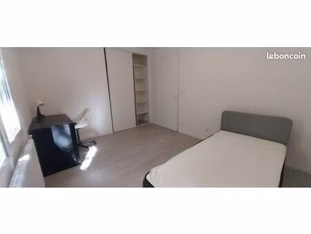 appartement 1 pièce 13 m²