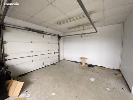 local bureaux 320 m²