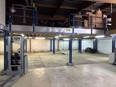 entrepôt 391 m² bievres