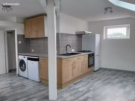 a louer bel appartement de 60 m2 au centre ville de bruyères