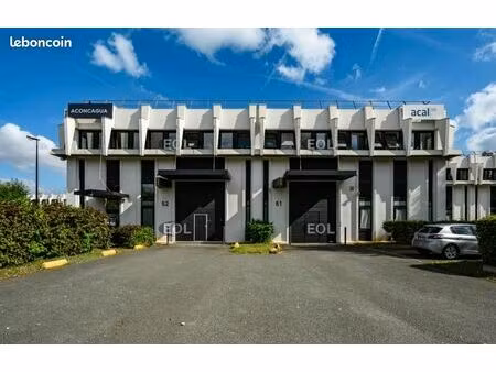 local d'activité 678 m²