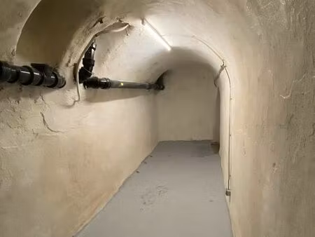 cave de 12m2 bd de la villette – métro stalingrad