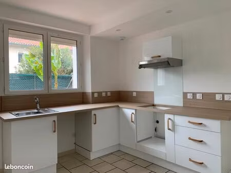 ? t4 lumineux avec terrasse – quartier calme – pamiers (09100)