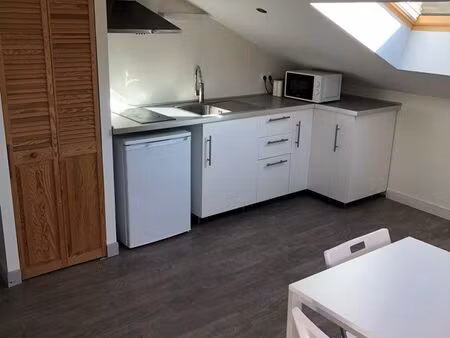 t2 meublé lumineux à saint-girons idéal étudiant