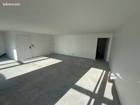 local idéal pour bureaux -activité administrative