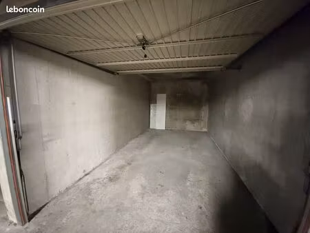 parking/box 14 m² asnières-sur-seine