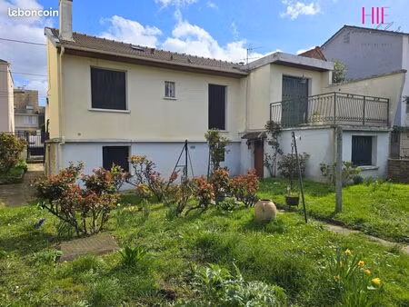 maison 3 pièces 85 m²