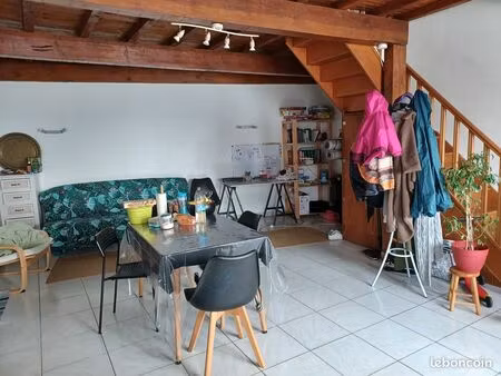 charmante maison de village t4 - la tour du crieu