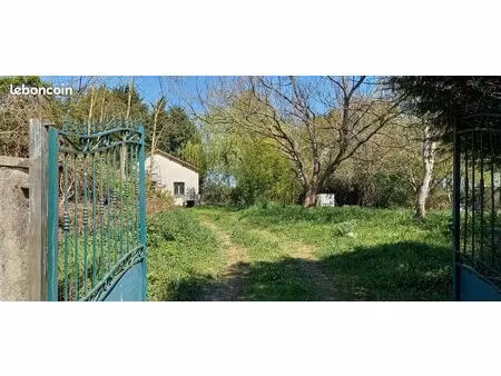 charmante maison à la campagne avec grand terrain – beau potentiel à exploiter