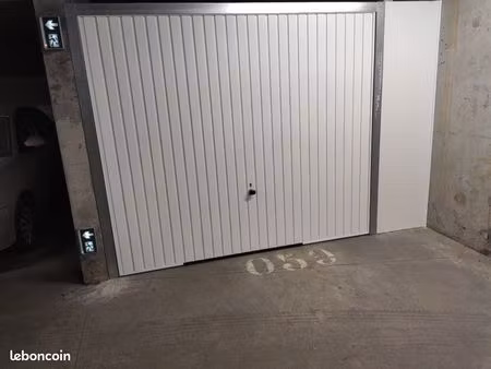 box - garage / parking 18m